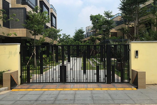 Self closing Flood barrier application case in Shenzhen