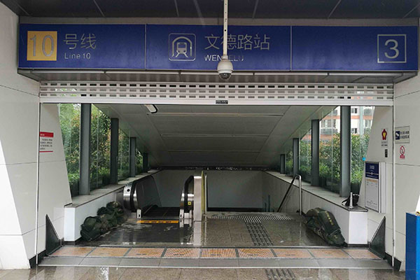 Light type automatic flood barrier application case at the metro station in Nanjing city