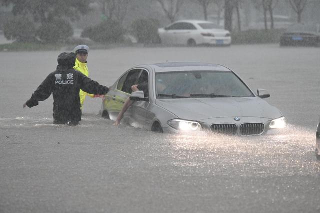 Flooding after torrential rain caused widespread damage in Germany